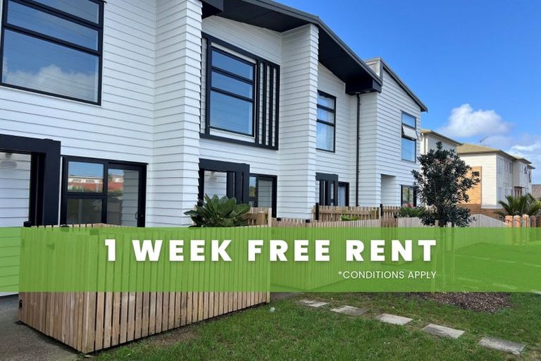 Photo of property in 38 Rauemi Way, Te Atatu South, Auckland, 0610