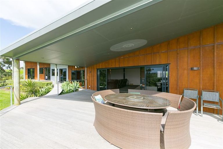 Photo of property in 1408b Devon Road, Brixton, Waitara, 4382