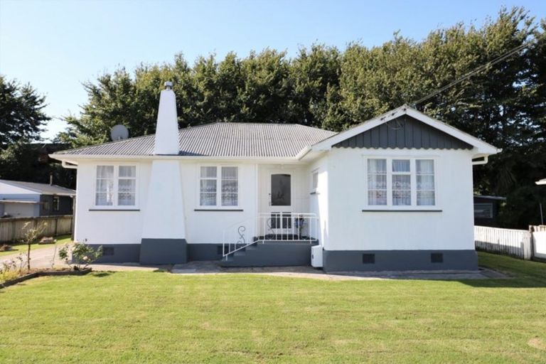 Photo of property in 13 Jenks Street, Foxton, 4814