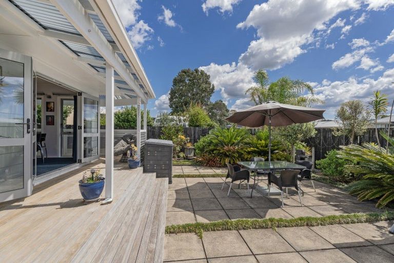 Photo of property in 98 Catherine Crescent, Whitianga, 3510