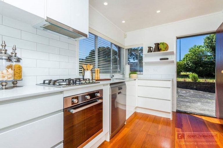 Photo of property in 308 Hurstmere Road, Takapuna, Auckland, 0622