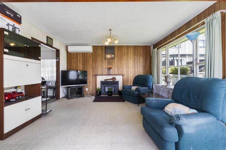 Photo of property in 2a Brandon Road, Glen Eden, Auckland, 0602