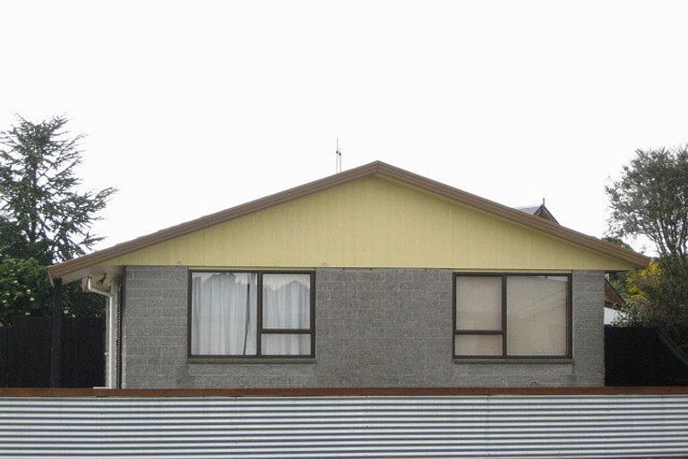 Photo of property in 46 Grimseys Road, Redwood, Christchurch, 8051