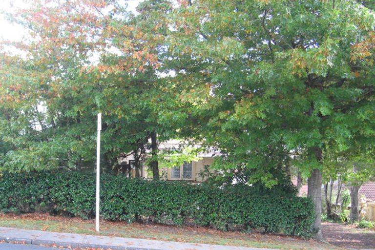 Photo of property in 13 Captain Scott Road, Glen Eden, Auckland, 0602