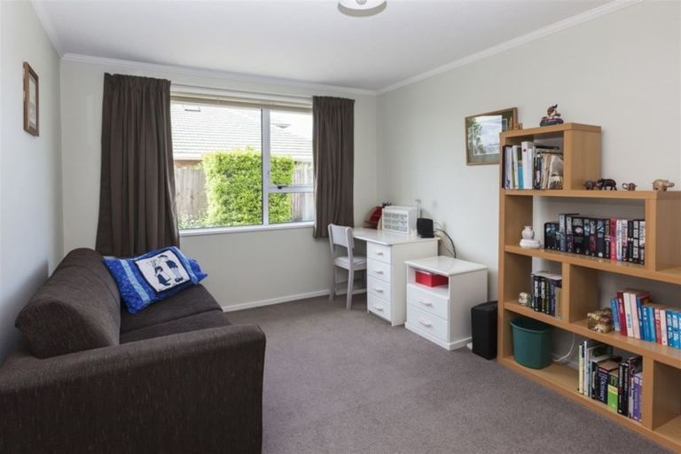 Photo of property in 154a Racecourse Road, Sockburn, Christchurch, 8042