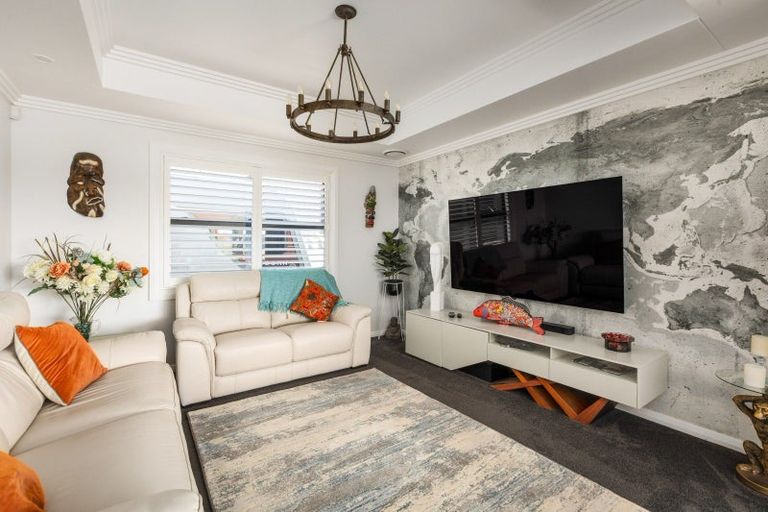 Photo of property in 30 Lakeside Terrace, Omokoroa, 3114