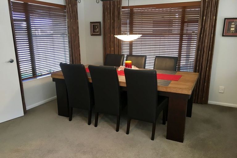 Photo of property in 14 Duntrune Road, Flat Bush, Auckland, 2016