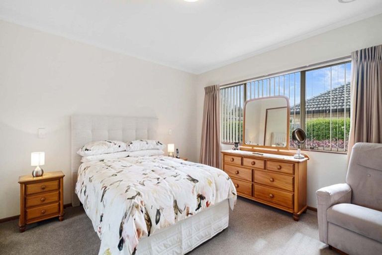 Photo of property in 16 Hidcote Place, Bethlehem, Tauranga, 3110
