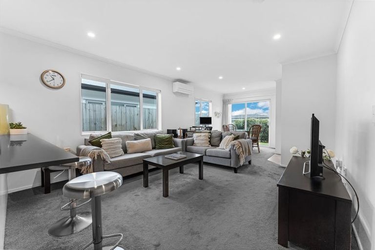 Photo of property in 101 Kuaka Drive, Takanini, 2112