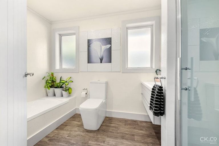 Photo of property in 22 Mcleod Street, Elderslea, Upper Hutt, 5018