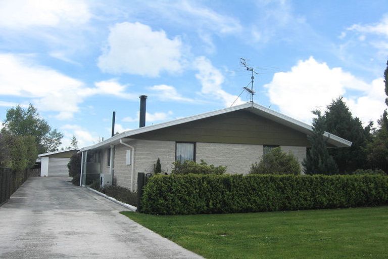 Photo of property in 26 Park Avenue, Oxford, 7430