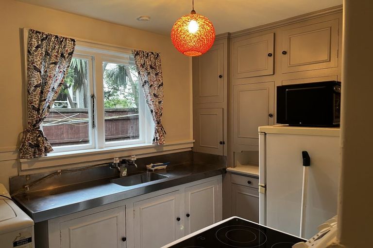 Photo of property in 1/264 Papanui Road, Merivale, Christchurch, 8052