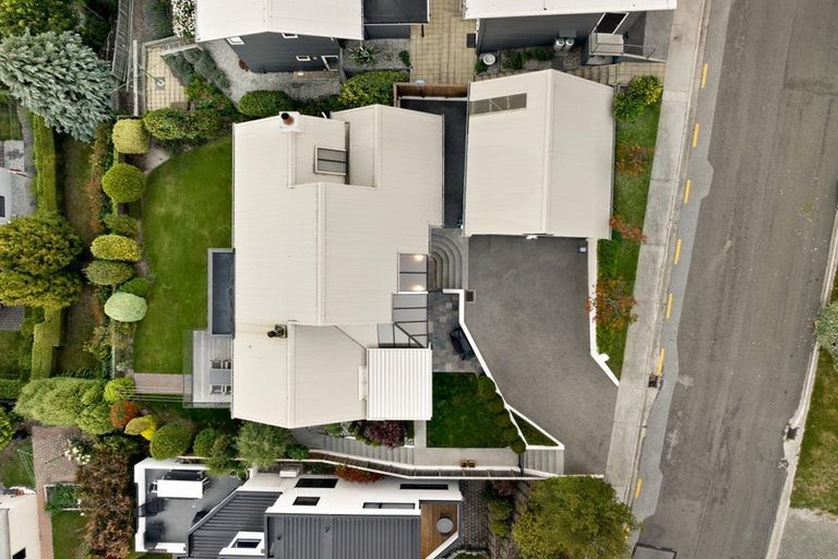 Photo of property in 4 Peregrine Place, Queenstown, 9300