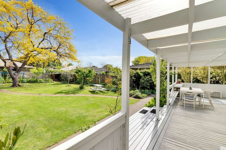 Photo of property in 10 Claxton Place, Saint Martins, Christchurch, 8022