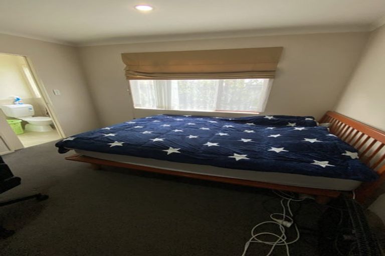 Photo of property in 14 Monash Place, Flat Bush, Auckland, 2016