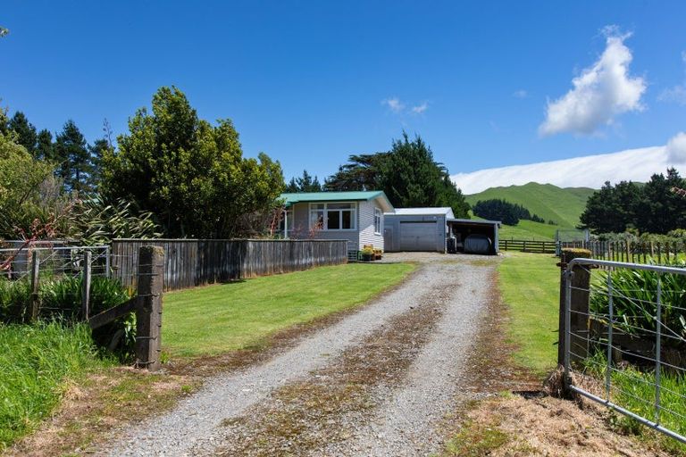 Photo of property in 321 Te Kakapo Valley Road, Dannevirke, 4978
