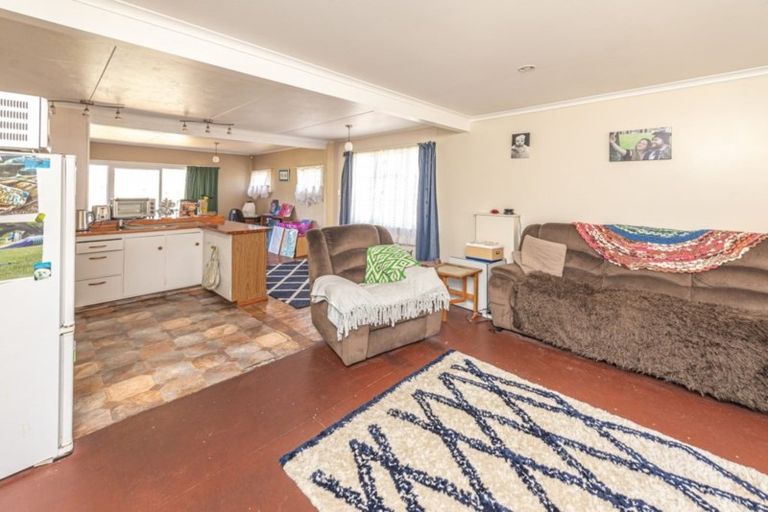Photo of property in 13 Egmont Street, Castlecliff, Whanganui, 4501