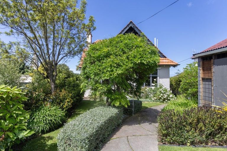 Photo of property in 11 Wharfe Street, South Hill, Oamaru, 9400