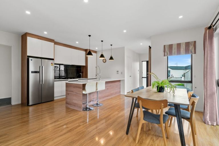 Photo of property in 11 Sapwood Crescent, Takanini, 2110