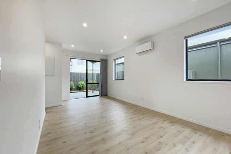 Photo of property in 11 Ara Reti, Mangere, Auckland, 2022