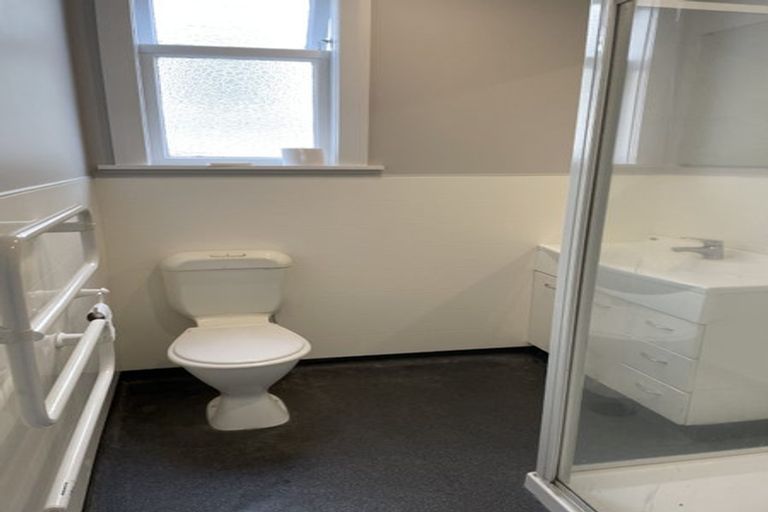 Photo of property in 8 Kenwyn Terrace, Newtown, Wellington, 6021