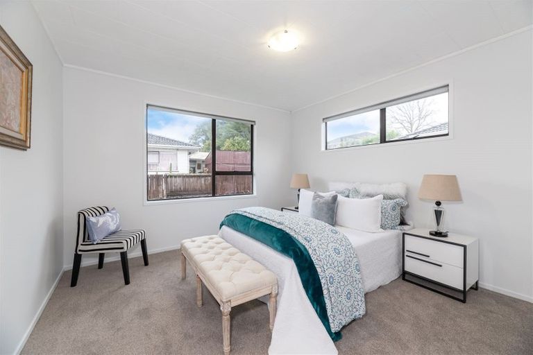 Photo of property in 27 Larissa Avenue, Henderson, Auckland, 0610