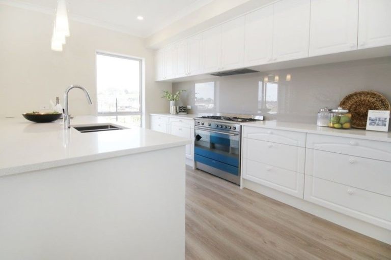 Photo of property in 100 Ormonde Drive, Silverdale, 0932