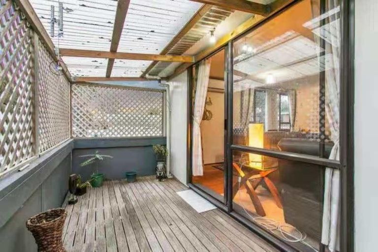 Photo of property in 1/9 Kimdale Place, Totara Heights, Auckland, 2105