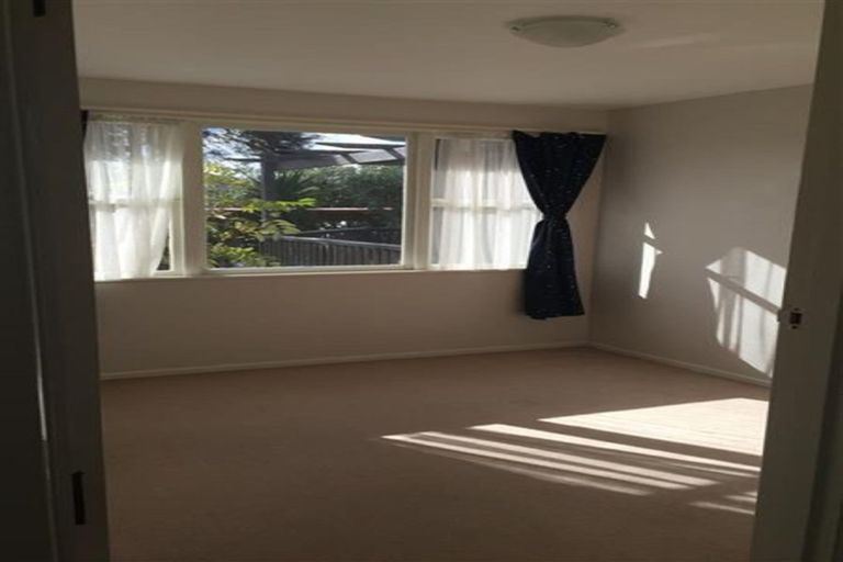 Photo of property in 1/11 Arrow Road, Forrest Hill, Auckland, 0620