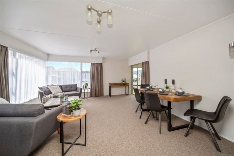 Photo of property in 15 Grey Street, Hawera, 4610