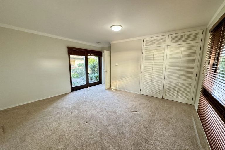 Photo of property in 10 Marine Terrace, Bayswater, Auckland, 0622
