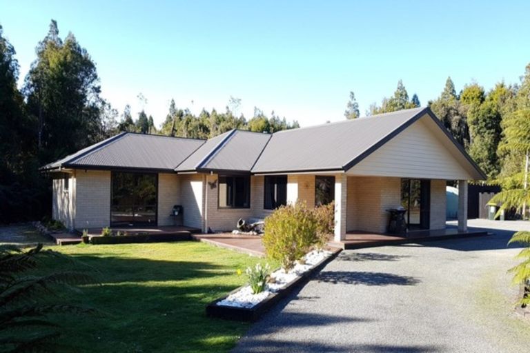 Photo of property in 15 Sanctuary Place, Kumara Junction, Hokitika, 7882
