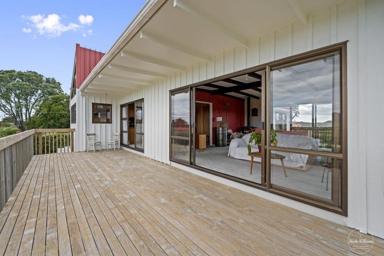 Photo of property in 37 Whaka Street, Maungaturoto, 0520