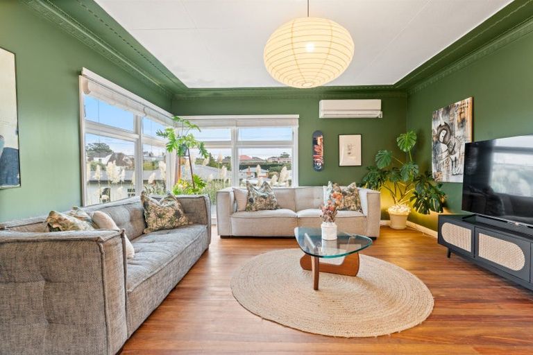 Photo of property in 43 Duckworth Street, Andersons Bay, Dunedin, 9013