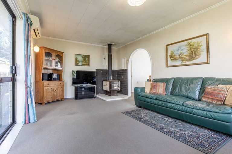Photo of property in 4 Leeton Drive, Waipukurau, 4200