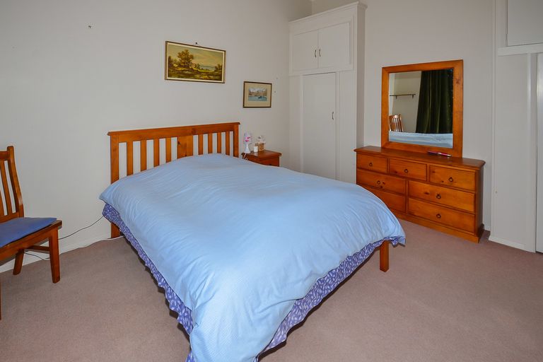 Photo of property in 20 Wynyard Street, South Dunedin, Dunedin, 9012
