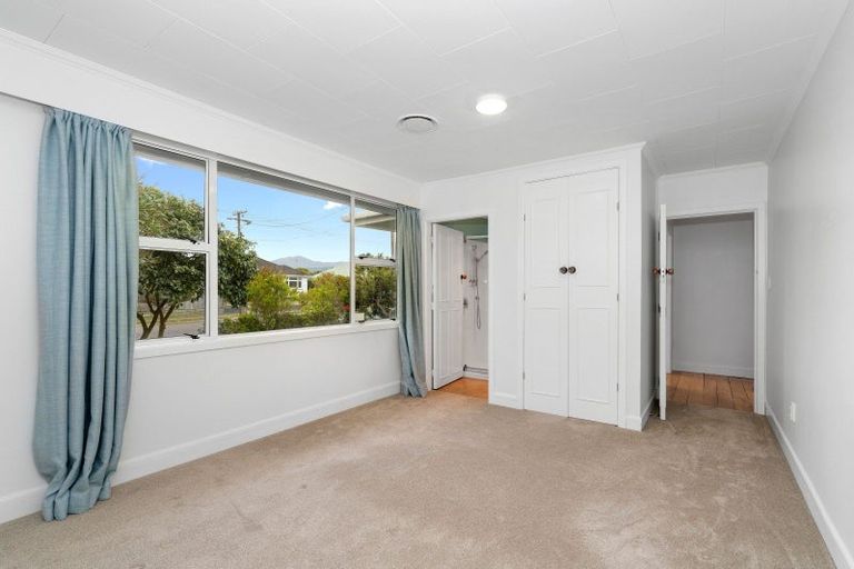 Photo of property in 13 Bowen Street, Levin, 5510