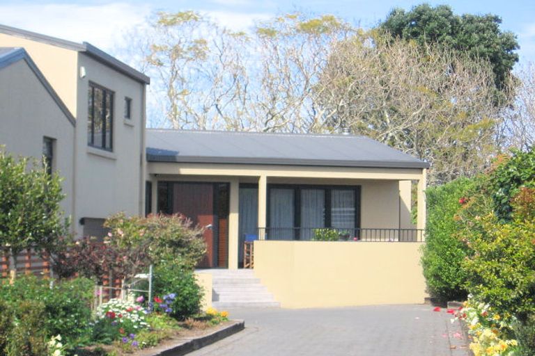 Photo of property in 5 Acklam Avenue, Otumoetai, Tauranga, 3110