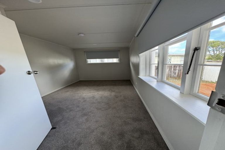 Photo of property in 20 Strand Crescent, Naenae, Lower Hutt, 5011