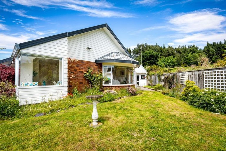 Photo of property in 2/21 Sharpe Crescent, Wainuiomata, Lower Hutt, 5014
