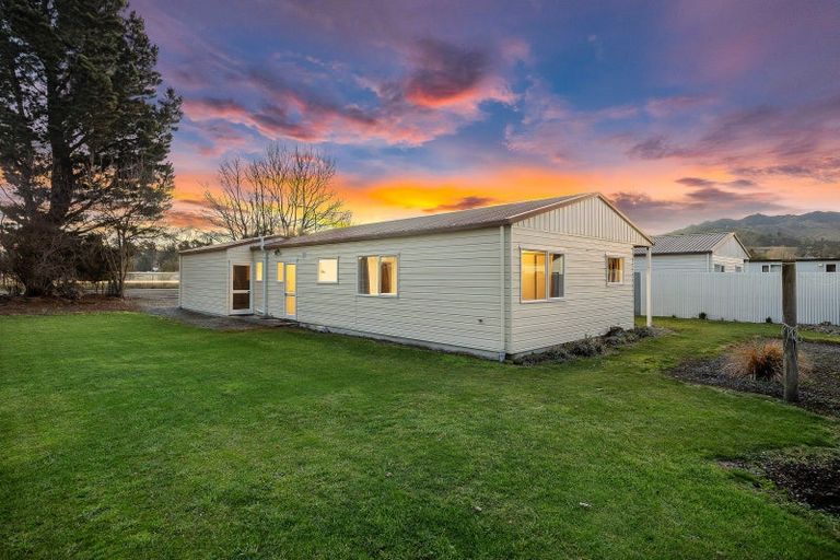 Photo of property in 122 Bay Road, Oxford, 7430