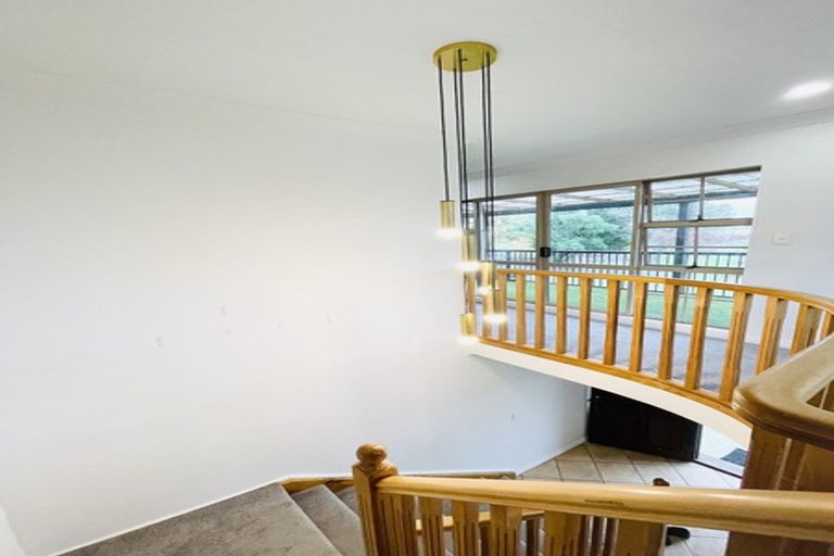 Photo of property in 11 Bream Revel Way, Karaka, Papakura, 2580