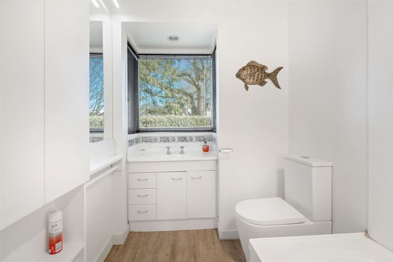 Photo of property in 163 Clyde Road, Burnside, Christchurch, 8053