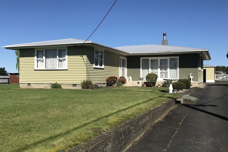 Photo of property in 1695 State Highway 3, Awahuri, Palmerston North, 4479