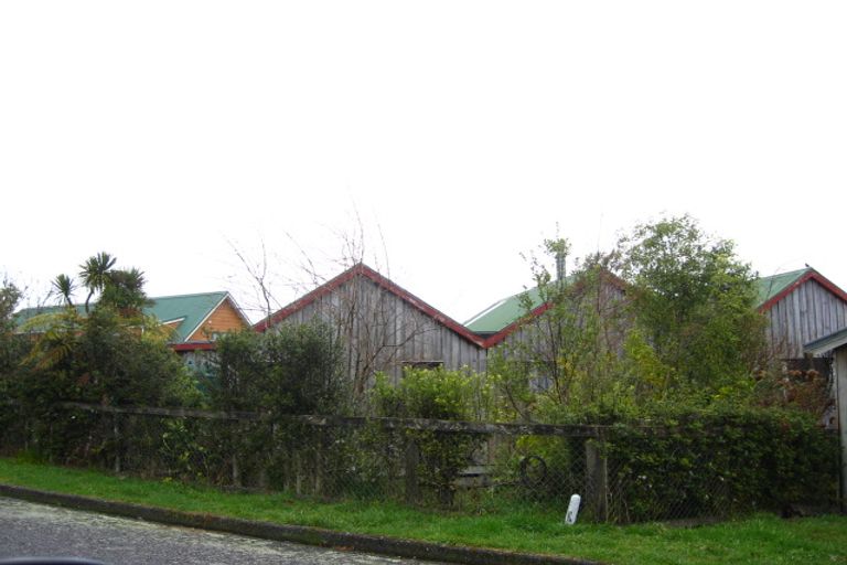 Photo of property in 18 Koe Street, Moana, 7872