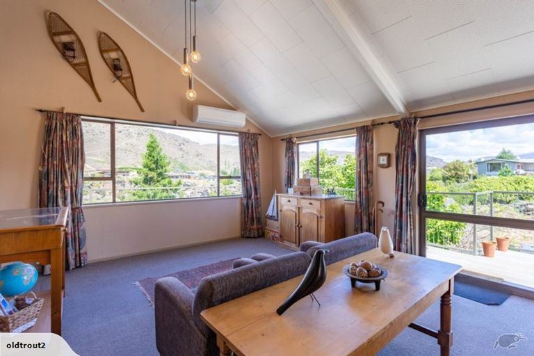 Photo of property in 12 Coulson Place, Alexandra, 9320