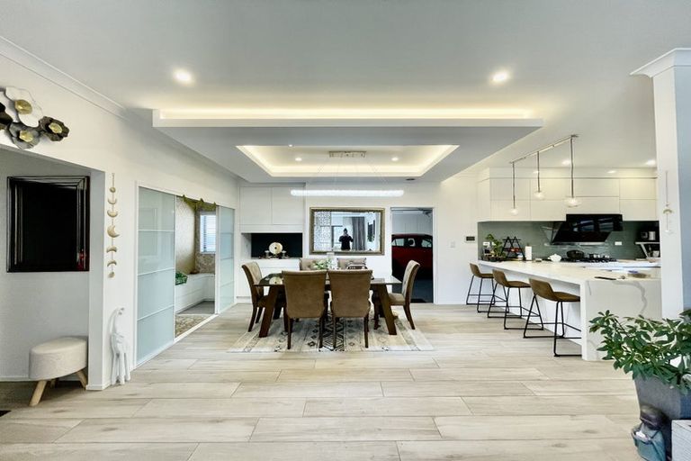 Photo of property in 19 Mason Street, New Lynn, Auckland, 0600