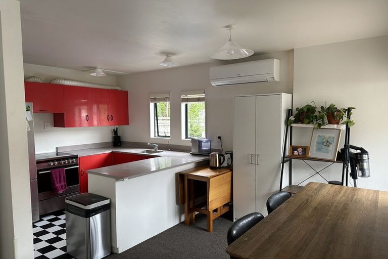 Photo of property in 3/74 Waiwhetu Road, Waiwhetu, Lower Hutt, 5010