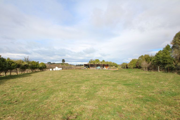 Photo of property in 201 Oamaru-alma Road, Deborah, Oamaru, 9491