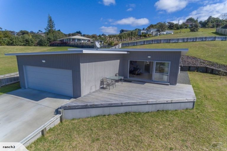 Photo of property in 7 Frangipani Street, Cable Bay, 0420